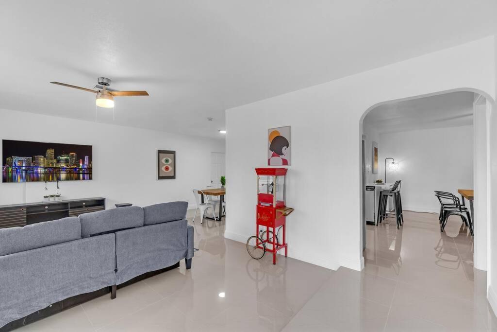 Hidden Gem 4 Bedroom Home With Private Pool & Game Room Fort Lauderdale Esterno foto