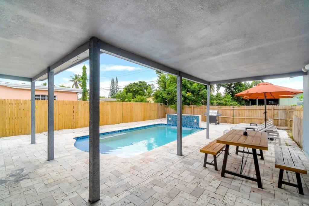 Hidden Gem 4 Bedroom Home With Private Pool & Game Room Fort Lauderdale Esterno foto